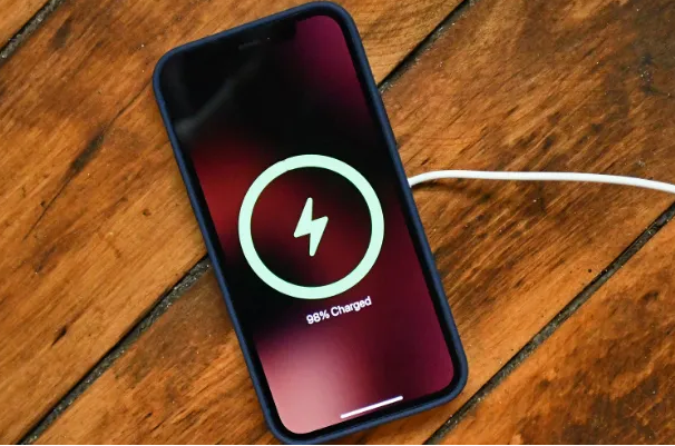 中和镇苹果手机维修分享iPhone如何正确充电 