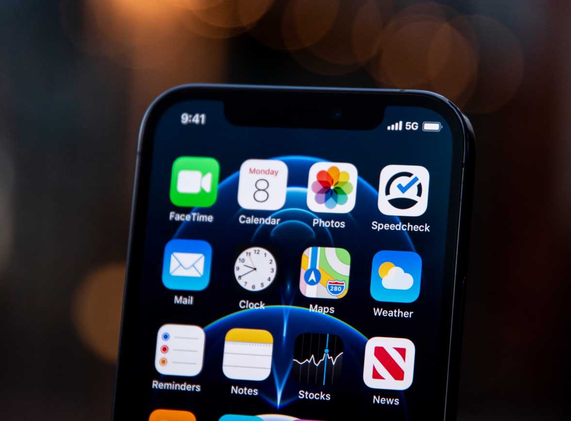 中和镇苹果手机维修分享为什么 iPhone 12 在冬季会自动关机 
